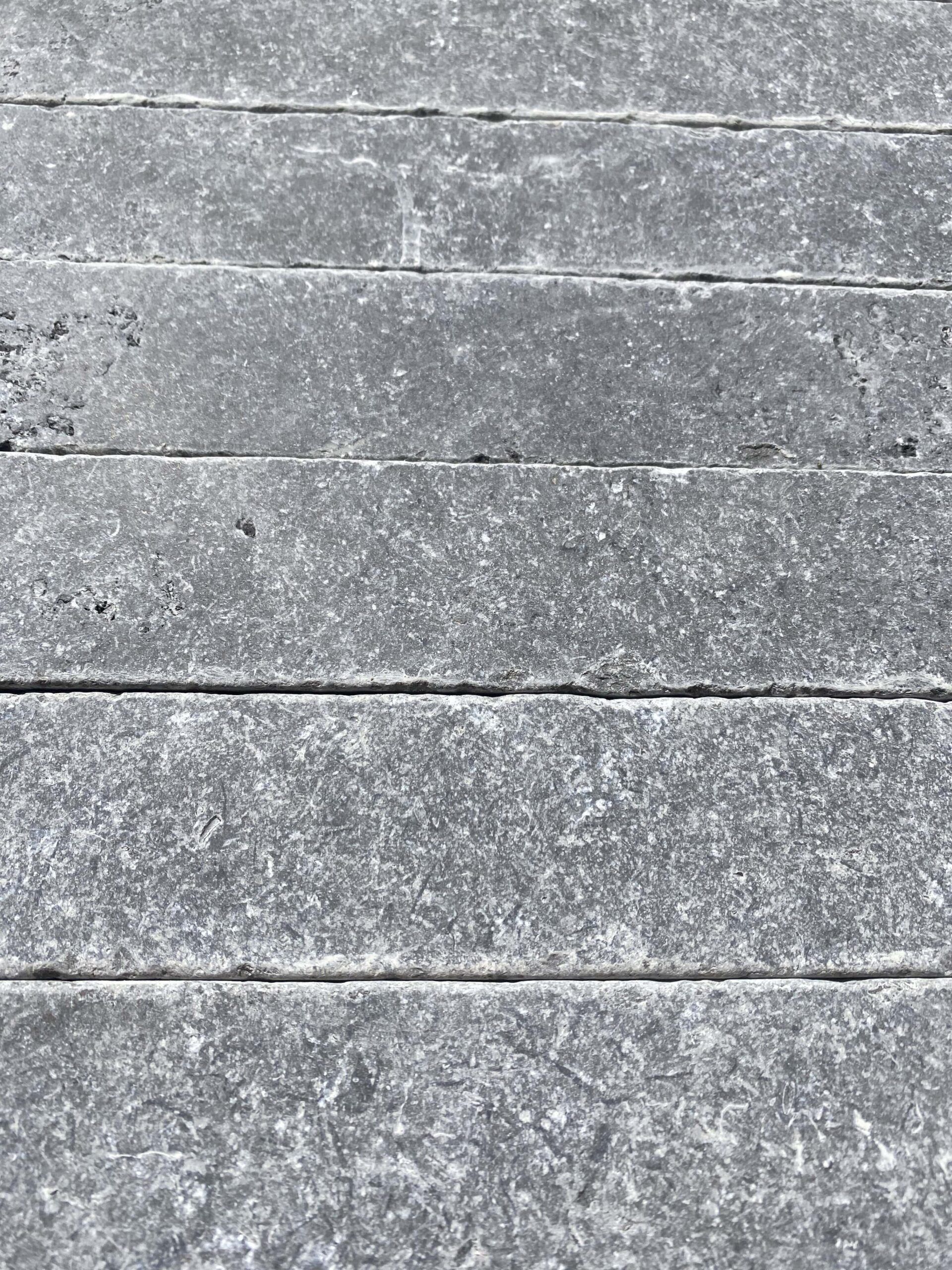 Castile grey Parquet Limestone - Image 2